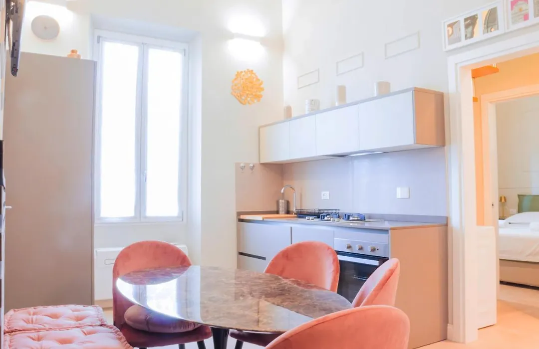 Alighieri Boutique Apartment-1